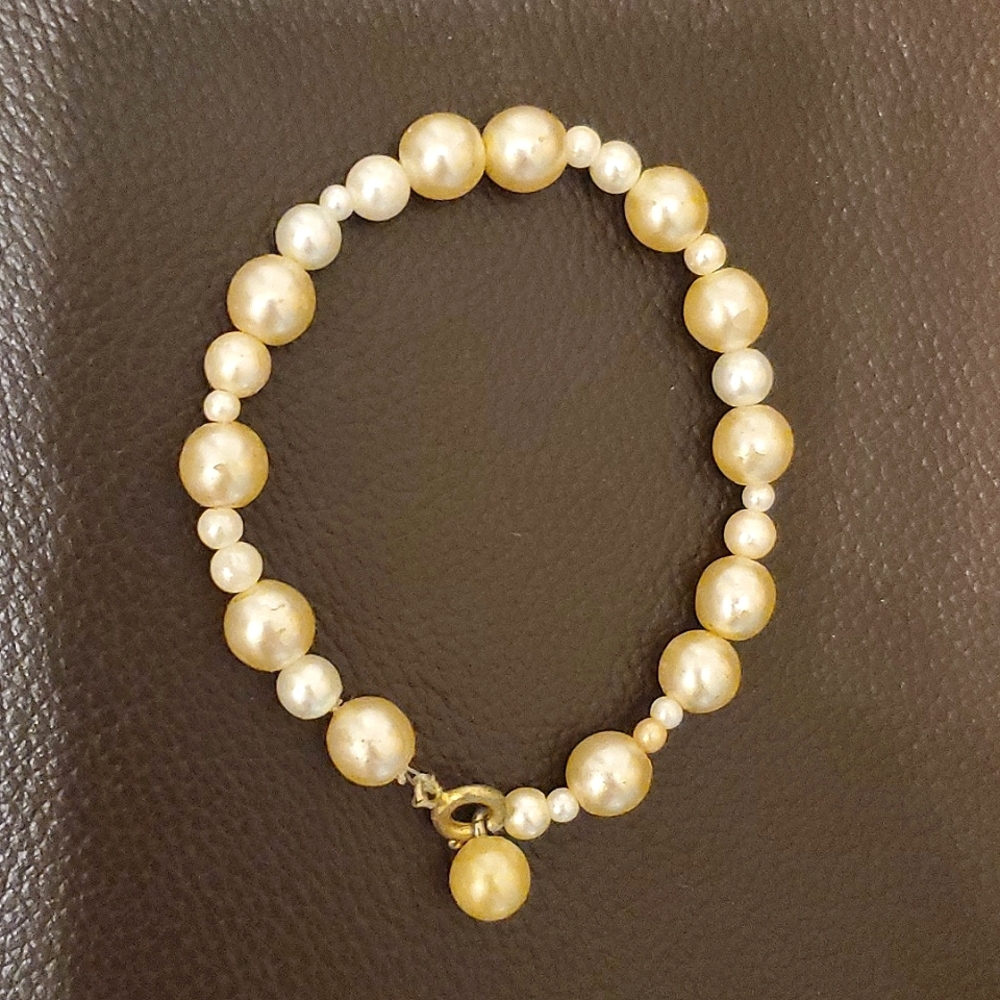 Handmade faux pearl bracelet
